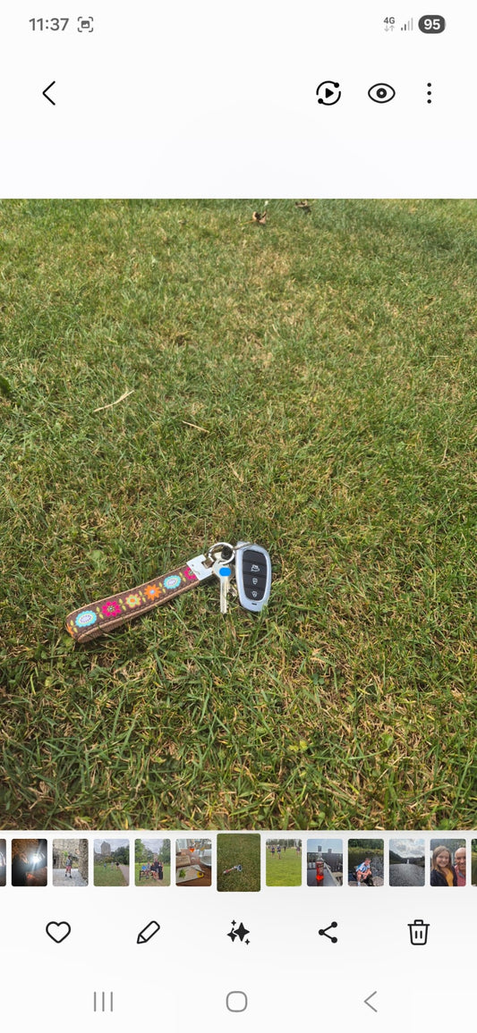 Bella Floral Key Ring